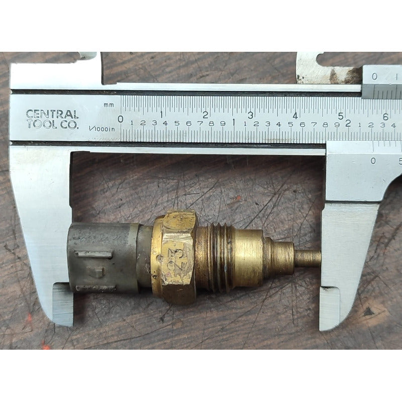 Sensor Toma Agua Hino 300 816 716