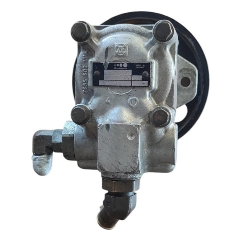 Bomba Dirección Hidráulica Motor 4.5l Cf600 Casco Internatio