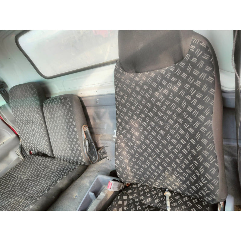 Cabina Isuzu Elf 450 Año 2007