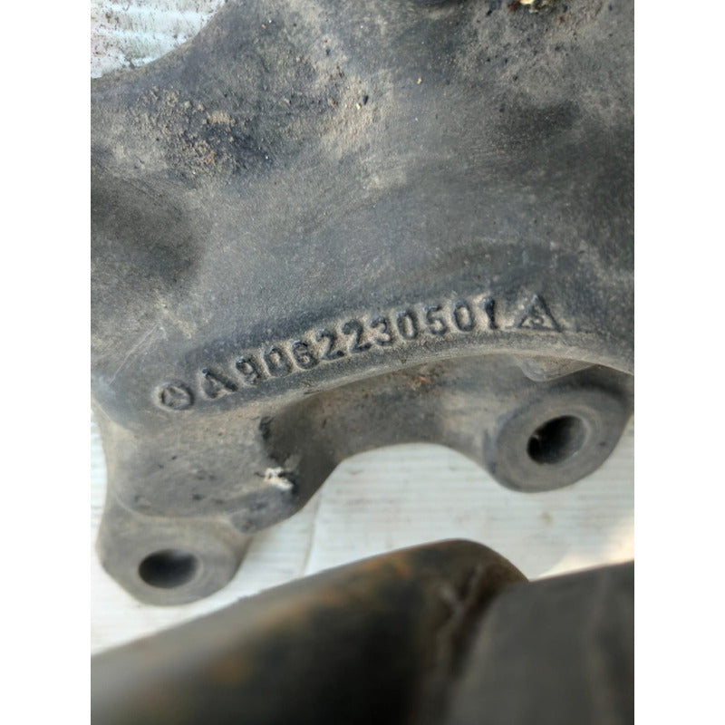 Soporte Lateral Motor Mercedes Benz Om 906 Autobus Derecho