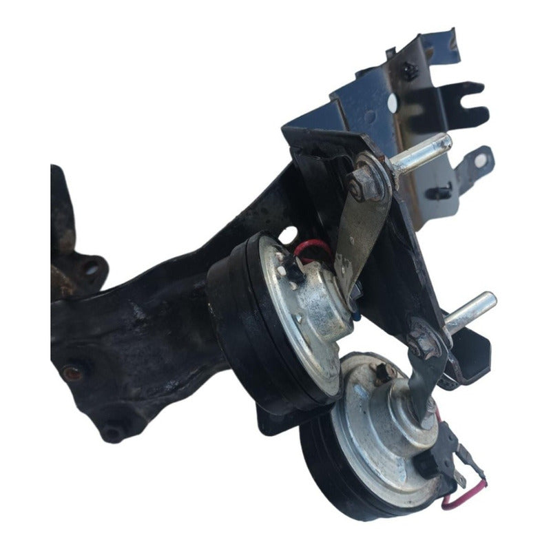 Base Soporte Claxon Bocina Isuzu Elf 400 450 500