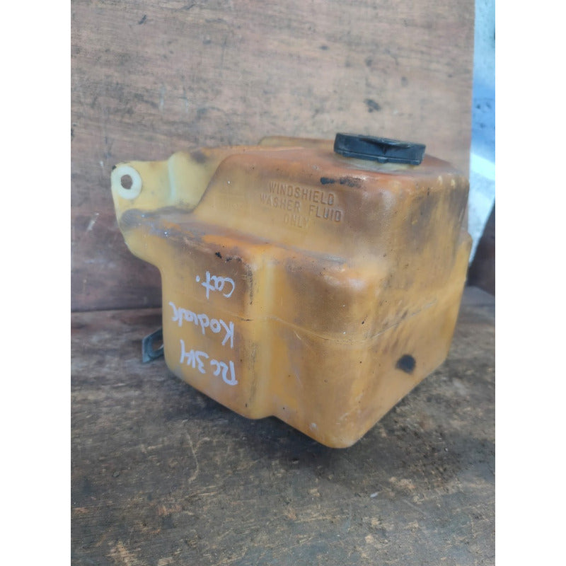 Deposito Tanque Liquido Agua Limpiadores Kodiak Chevrolet