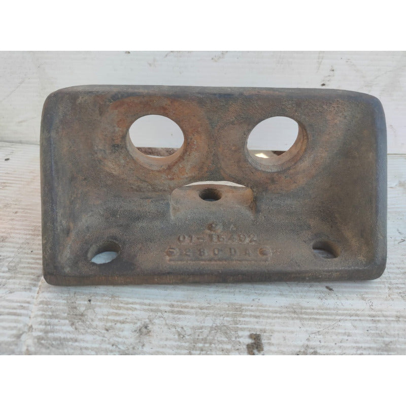 Soporte Base Motor Caterpillar Freightliner Fl70