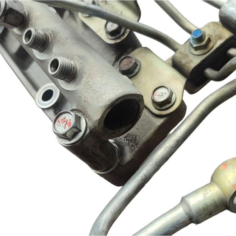 Riel Común Tubos Agua Vacio Motor Hino 300 816 716 616