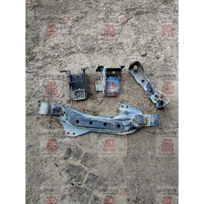 Soporte Transmisión Caja Freightliner Sterling Fl360 360