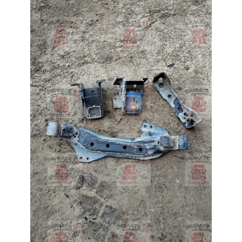 Soporte Transmisión Caja Freightliner Sterling Fl360 360