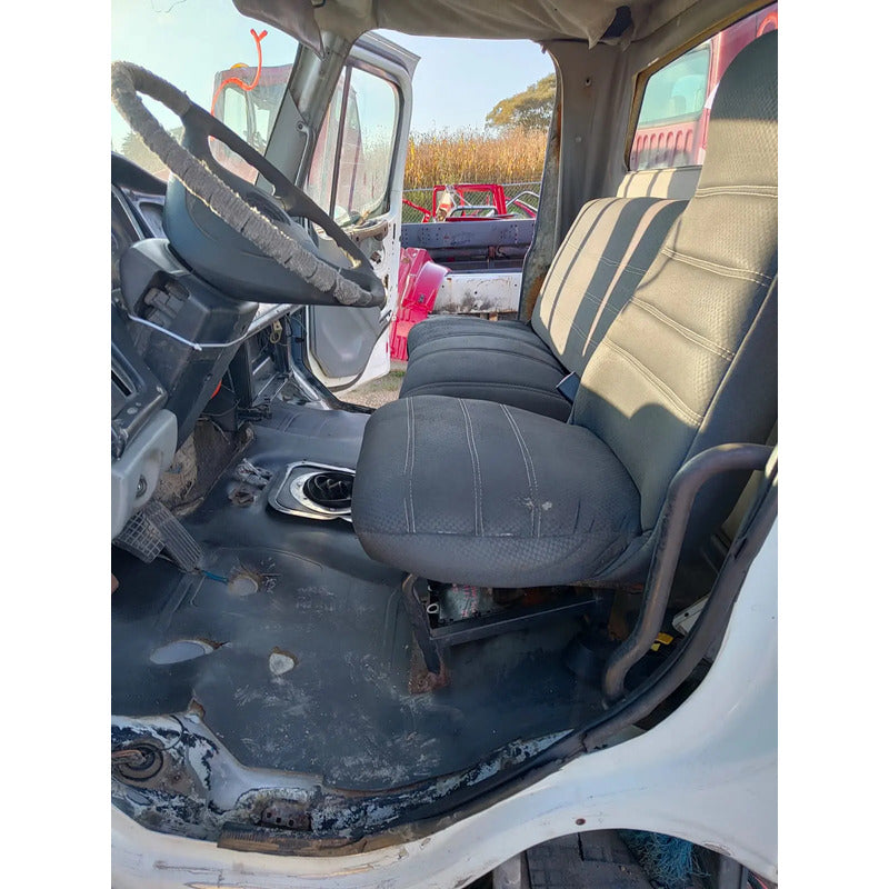 Cabina Cofre Freightliner M2 Año 2007