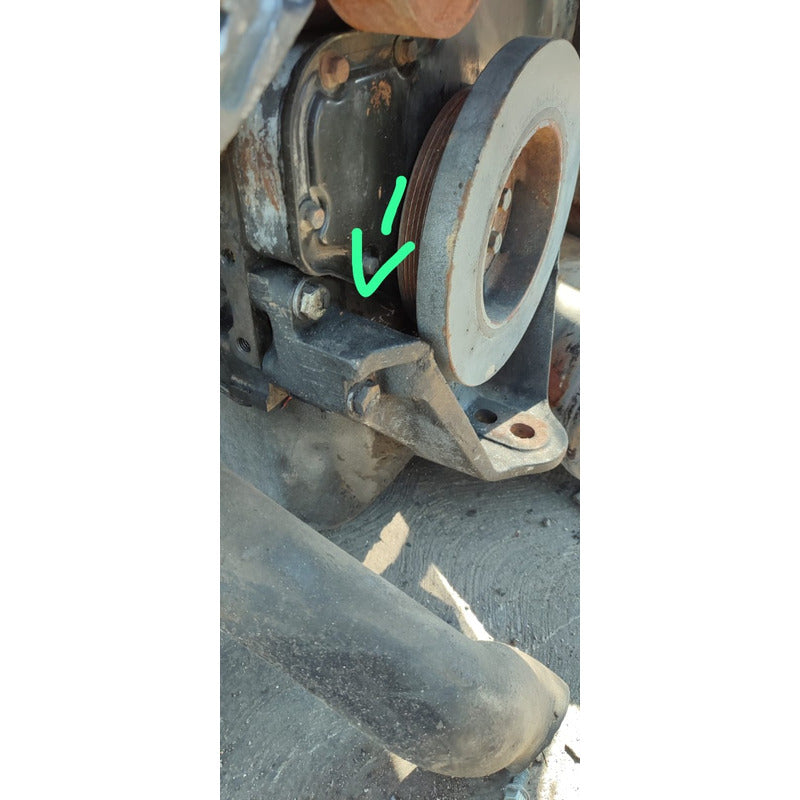 4 Tornillos Soporte Motor Cummins Isb 5.9l Freightliner Fl70