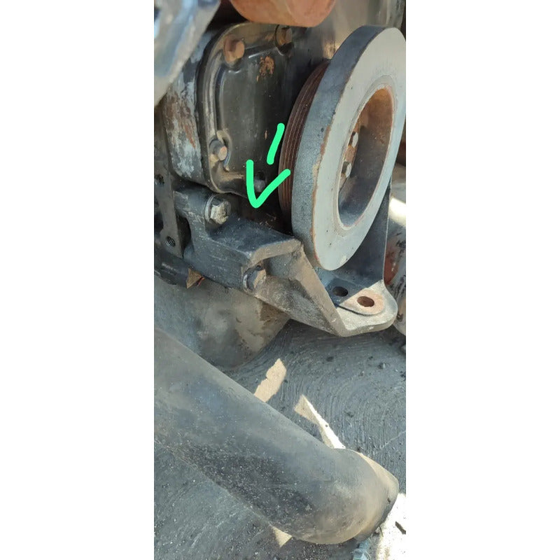 4 Tornillos Soporte Motor Cummins Isb 5.9l Freightliner Fl70