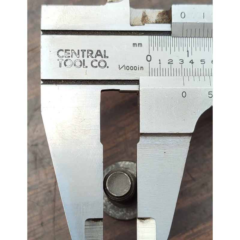 Tornillo Chumacera Monoblock Navistar Maxxforce 7.6l