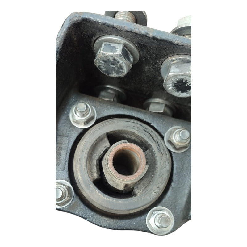 Soporte Motor Chasis Freightliner M2 Mercedes 904 Detalle