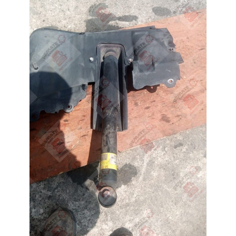 Tolva Rueda Base Amortiguador Hino 300 817 717