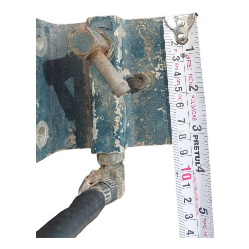 Base Soporte Filtro Agua Refrigerante Kubota V2203 Y Otros