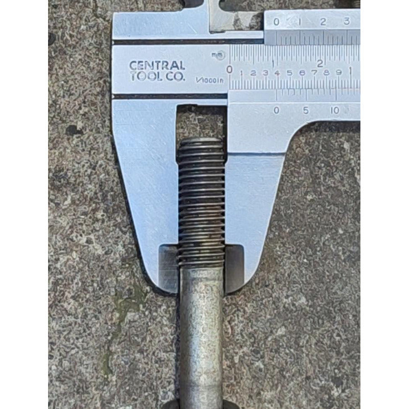 Tornillo Aumento Múltiple Escape Motor Isuzu 4hk1 Elf 450