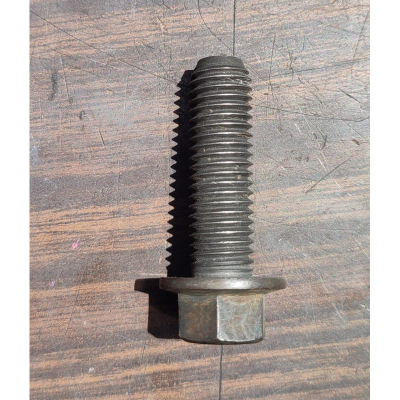 7 Tornillos Base Soporte Motor Navistar Maxxforce 7.6l