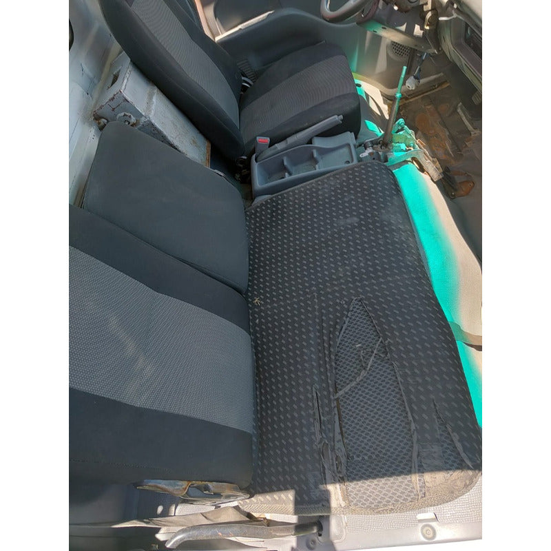 Cabina Isuzu Elf 400 450 500 Año 2007