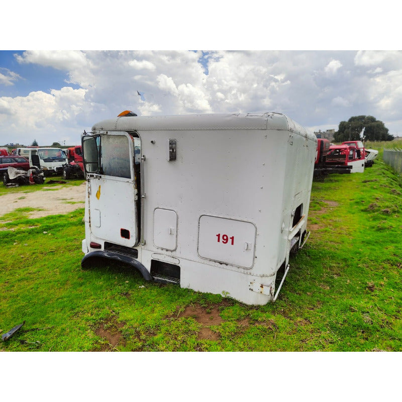 Freightliner Chato Cabina