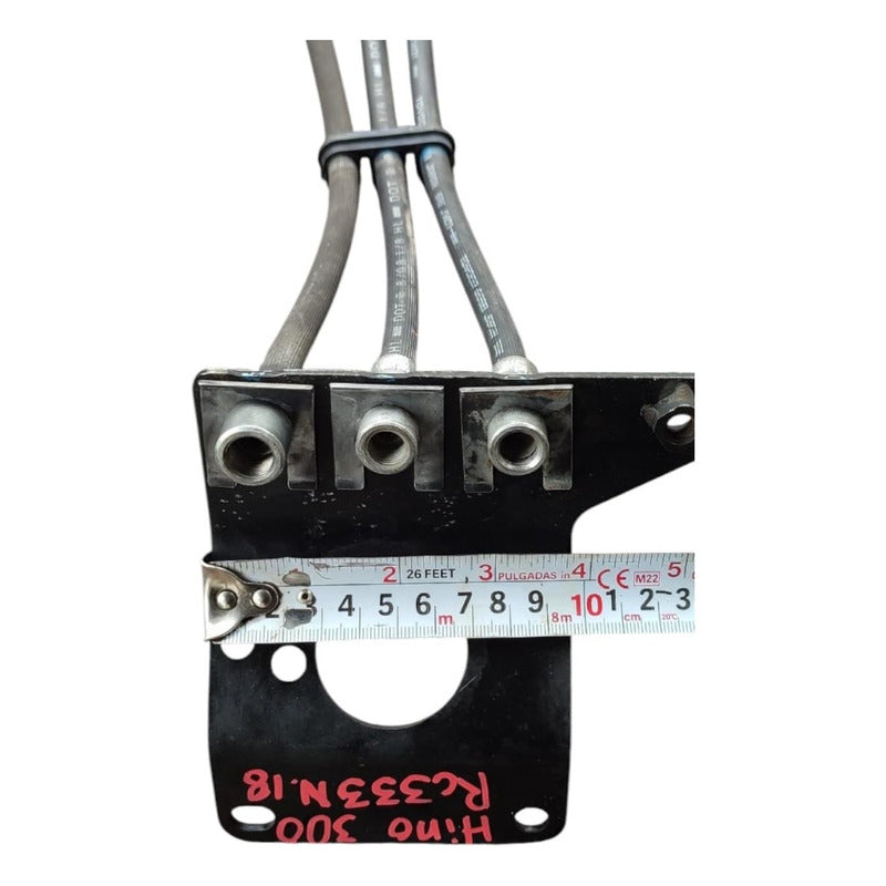 Base Soporte Mangueras Liquido Freno Clutch Hino 716 816 616