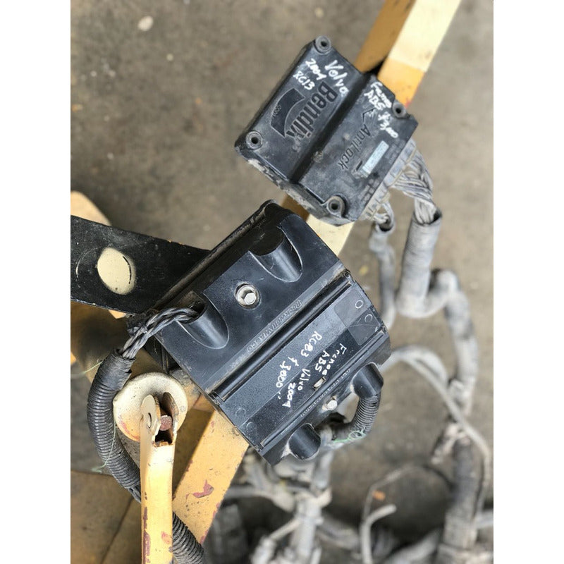 Computadora Ecu De Frenos Abs De Volvo Vnl