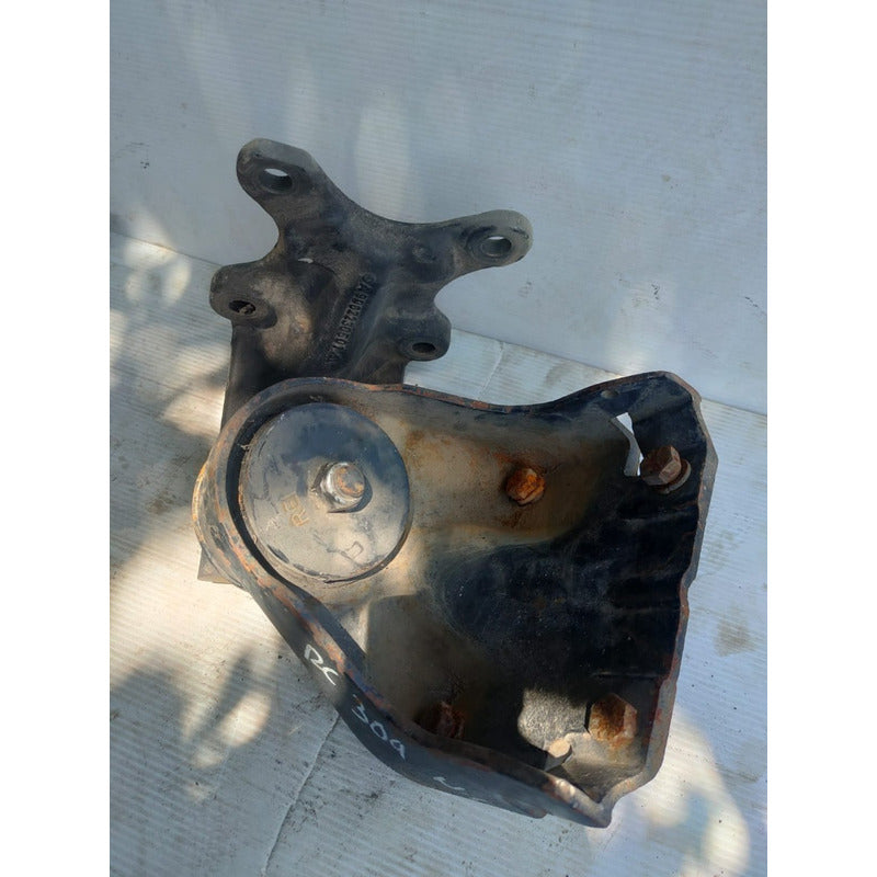 Soporte Lateral Motor Mercedes Benz Om 906 Autobus Derecho