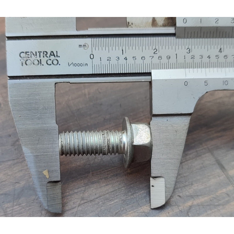 Tornillo Tapa Inferior Transmisión Isuzu Elf 400 450 7 Pz