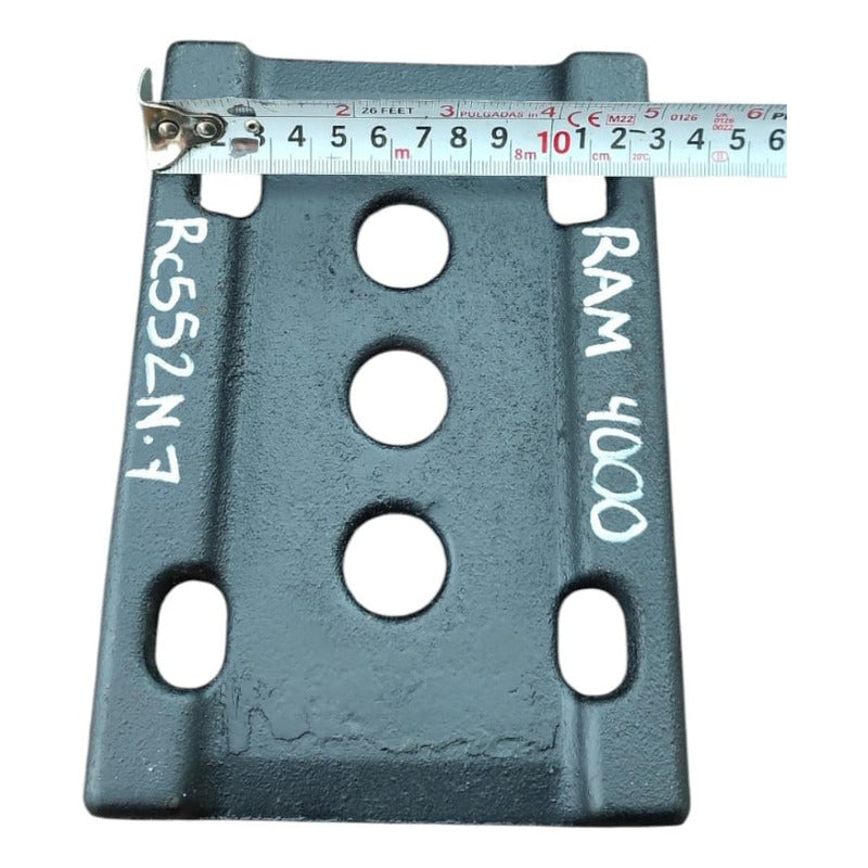 Soporte Base Abrazadera Muelles Diferencial Ram 4000