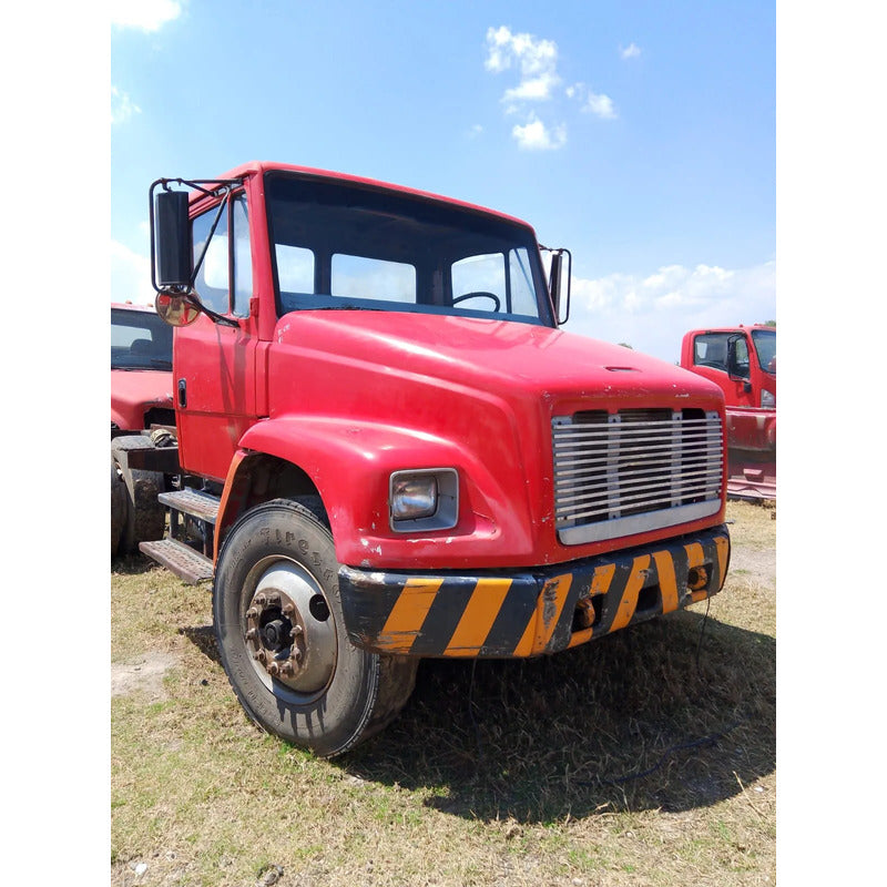 Cofre Cabina Freightliner Fl70 Fl 70 Año 2002