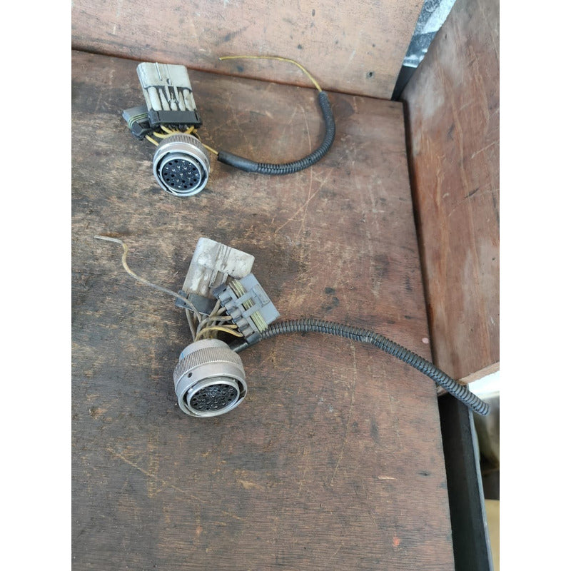Conector Cabina Freightliner Fl70 Motor Cummins Isb