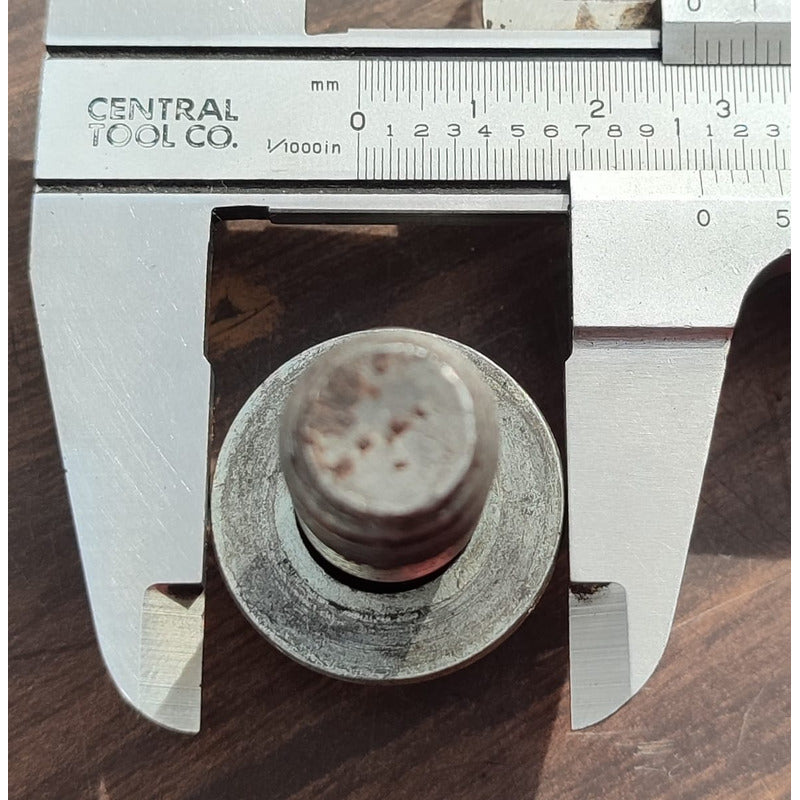 4 Tornillos Coraza Motor Hino 300 816 716 Rondana