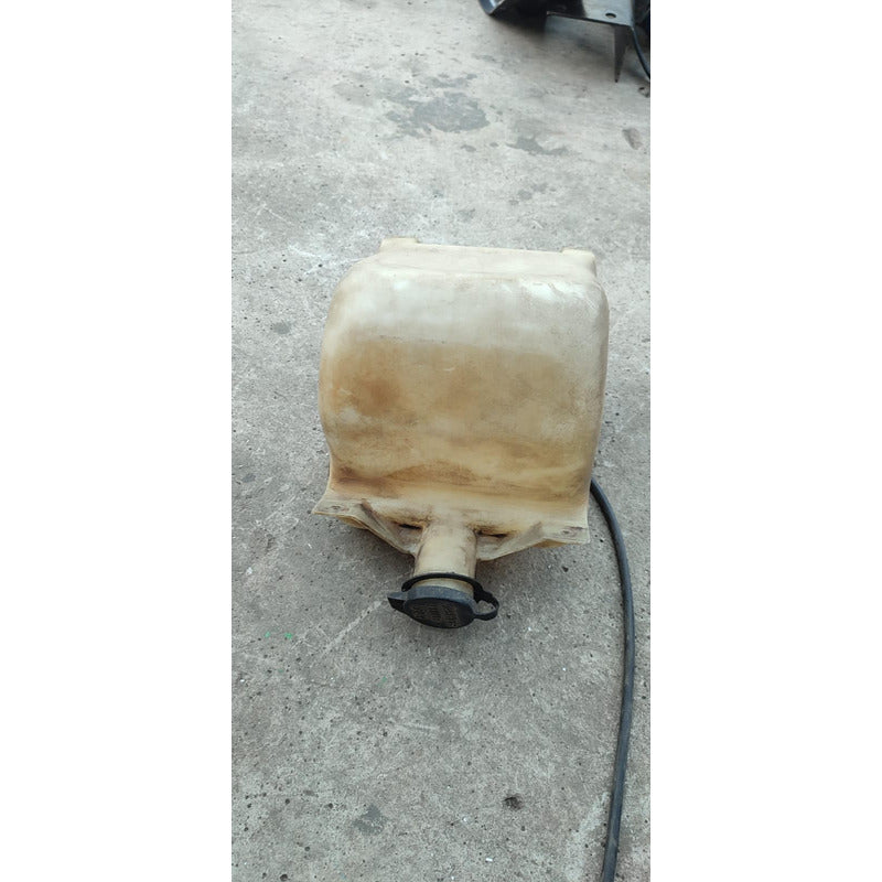 Tanque Depósito Líquido Limpiadores Kenworth T300 T370