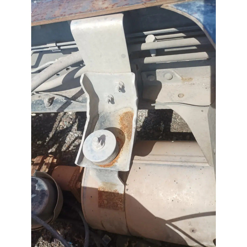 Base Soporte Silenciador Escape Isuzu Elf 400 450 500 Par