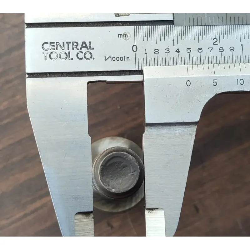 6 Tornillos Soporte Coraza Concha Kubota V2203 Carrier