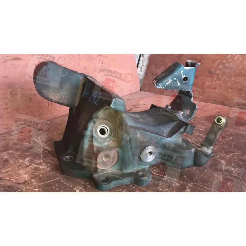 Soporte Compresor A/c Agua Maxxforce International 7.6l