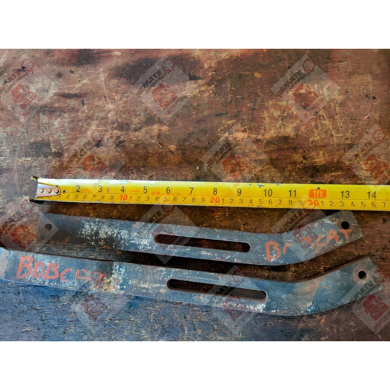 Base Soporte Placa Ajustador Alternador Minicargador Bobcat