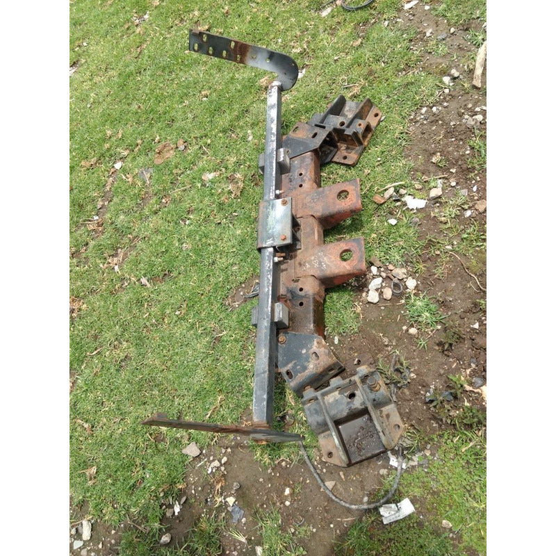 Soporte Delantero Volvo Radiador Cofre