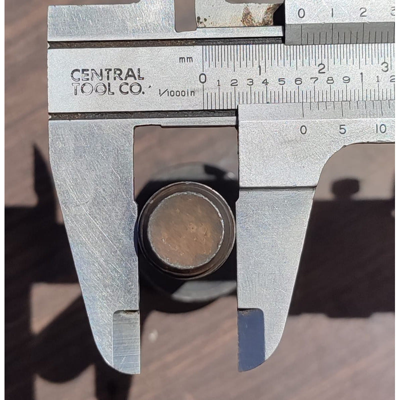 2 Tornillos Soporte Chasis Motor Navistar Maxxforce 7.6l