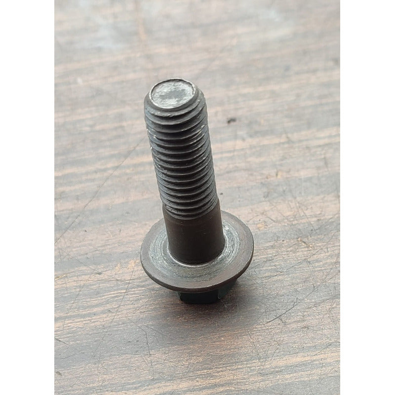 Tornillo Multiple Escape Navistar Maxxforce 7.6l Internation