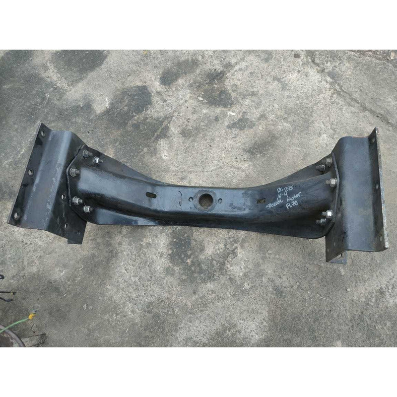 Puente Soporte Base Motor Cummins Isb Freightliner Fl70