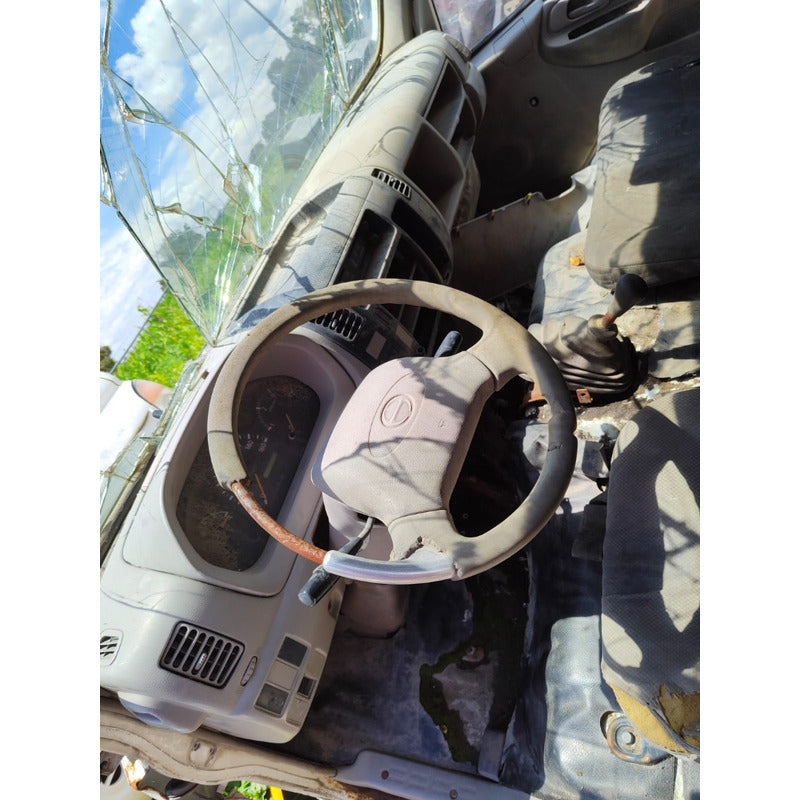 Cabina Toyota Hino 300 716 Año 2009