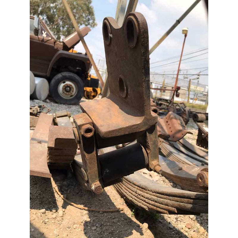 Percha Eje Delantero Volvo 3 Agujeros