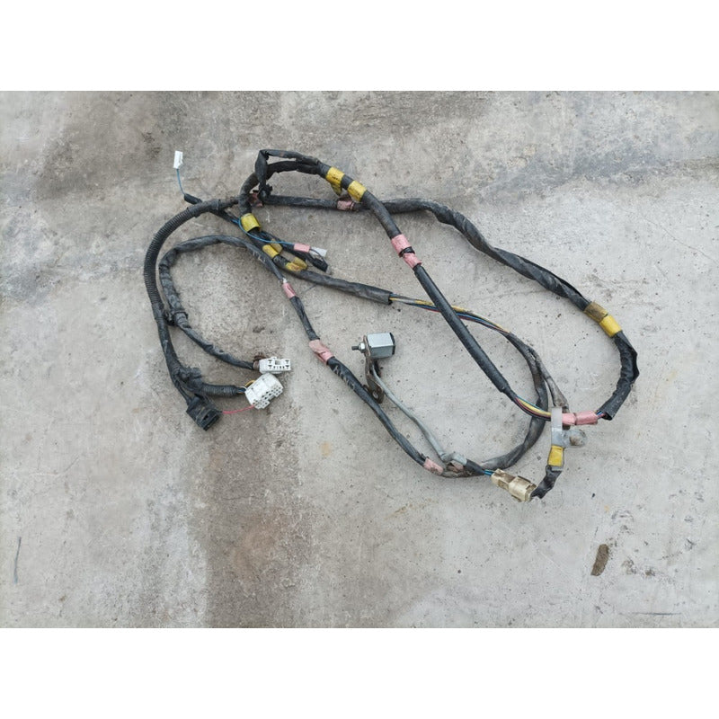 Arnes Conector Convertidor Corriente Voltaje Cabina Hino 300