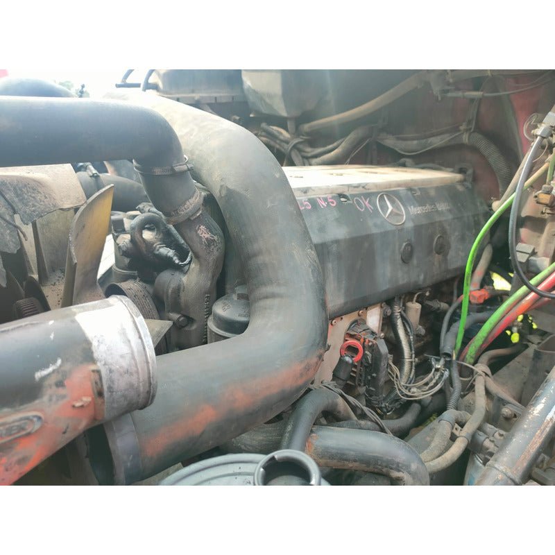 Motor Mercedes Benz Om 906 Arrancando