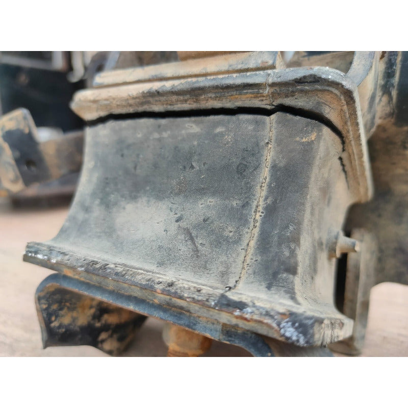 Base Soporte Tacon Hule Motor 4m50 Sterling 360 Freightliner