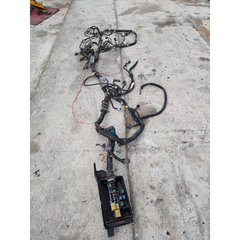 Caja Tablero Fusibles Arnes Sterling 360 Detalle