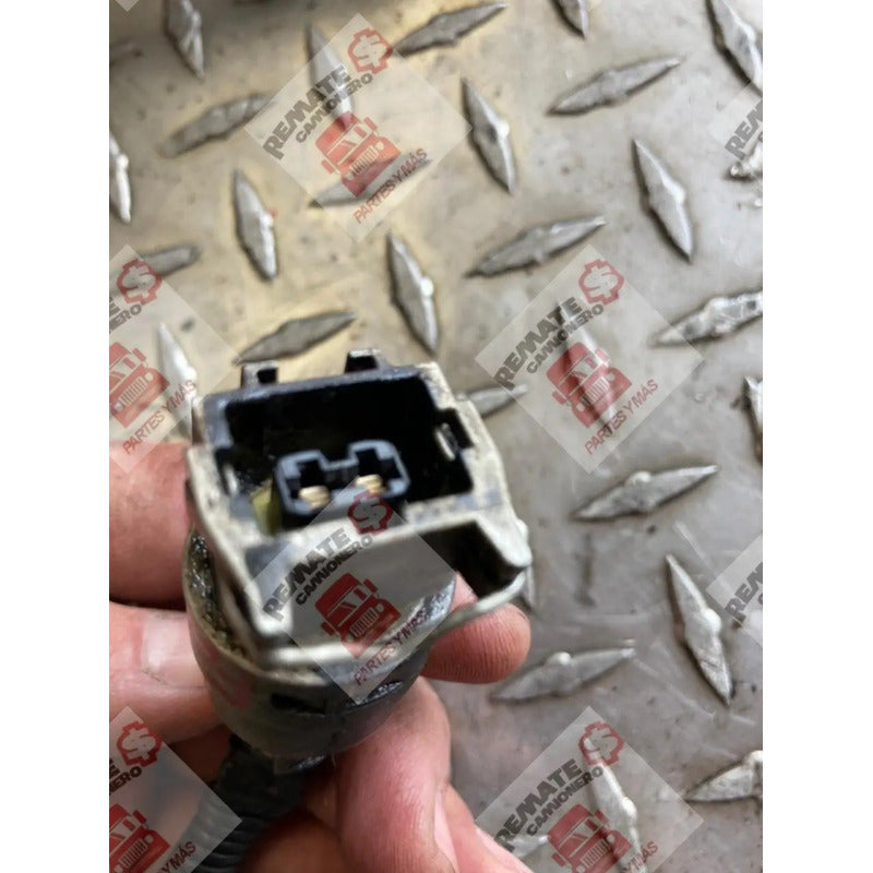 Conector Valvula Distribuidora Motor Mercedes Benz Om 906