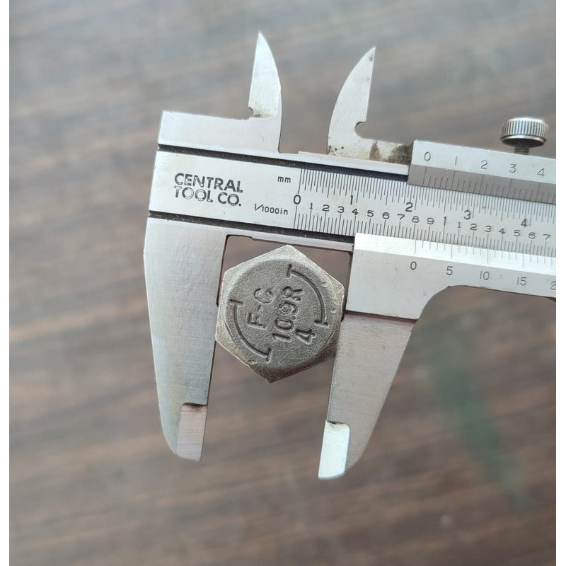Tornillo Cabeza De Motor Navistar Dt466e