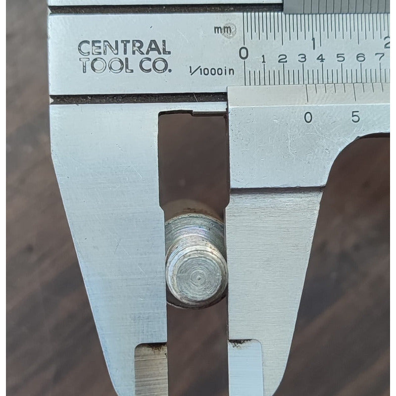 Perno Tornillo Distribución Motor 4jj1 Isuzu Elf 300 200