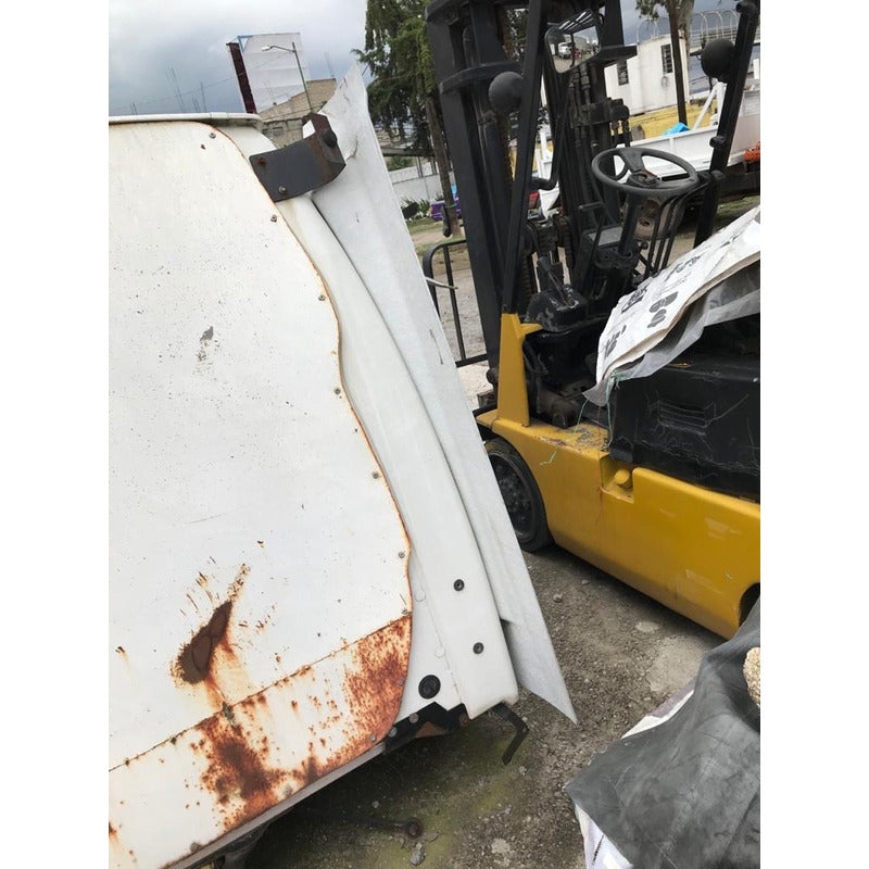 Alerón Derecho Lado Ayudante Ford Sterling