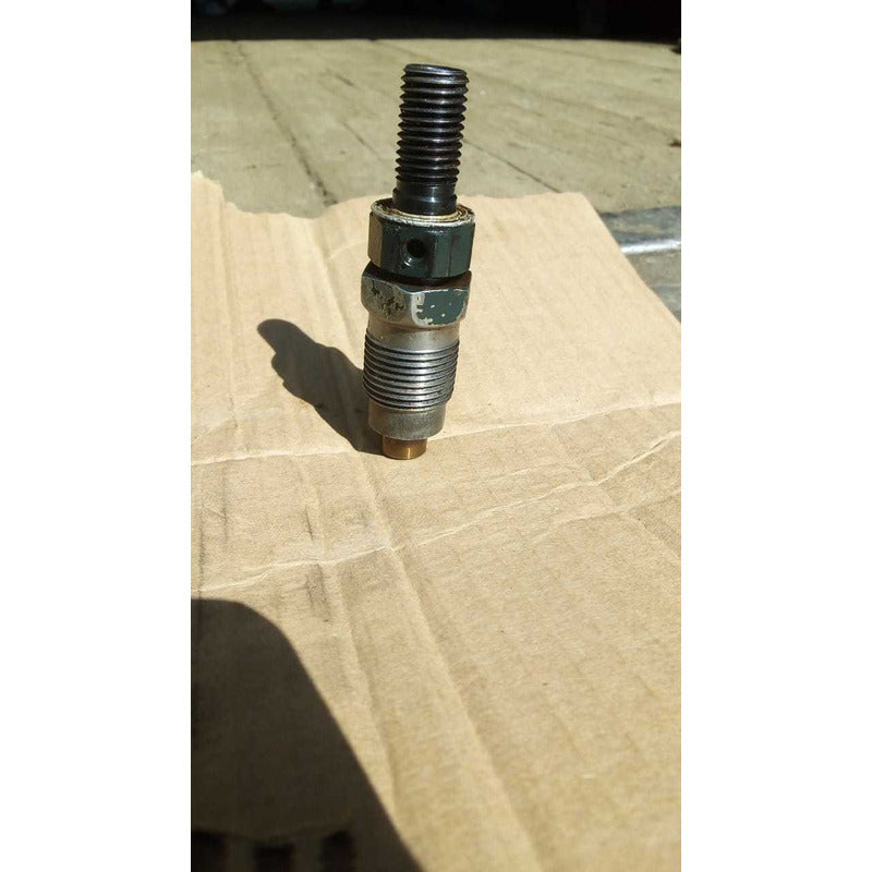 Inyector Motor Kubota V2203Y Más Partes