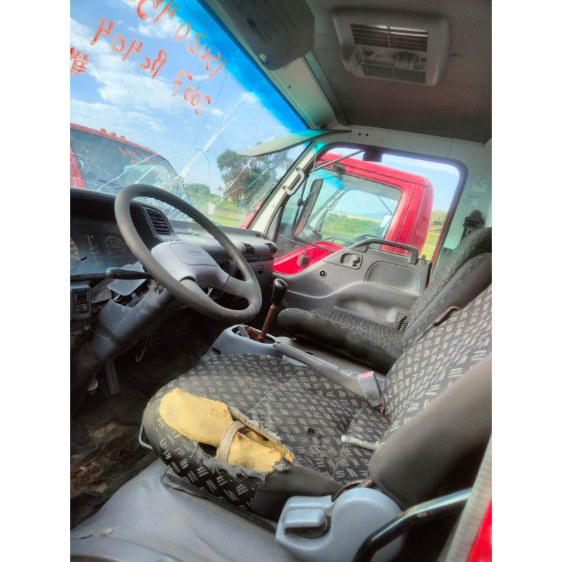 Cabina Isuzu Elf 450 Año 2007